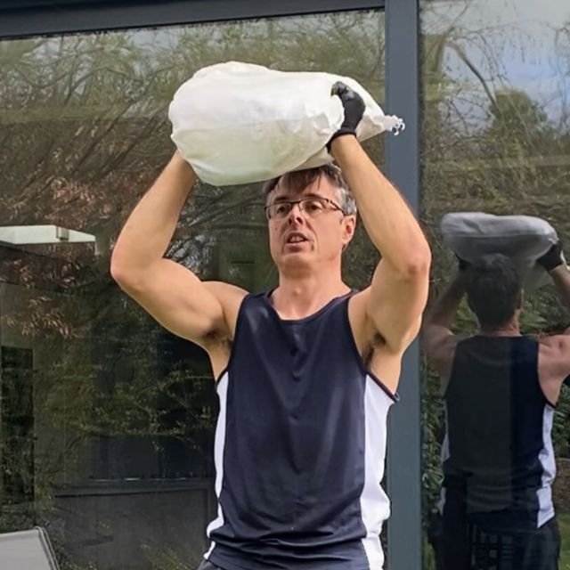 Doing the Front Upper Isometric from the workout